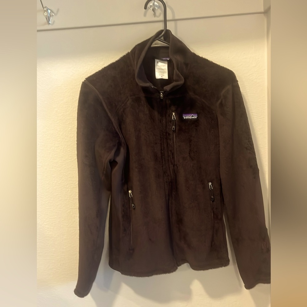 Brown Patagonia fleece